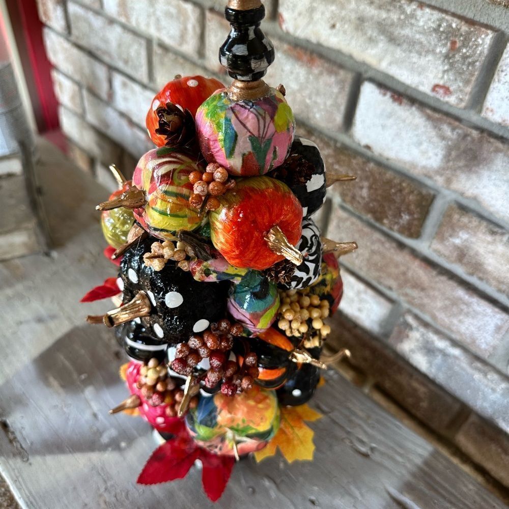 Whimsical Handcrafted Pumpkin Tree - Picture 4 of 5